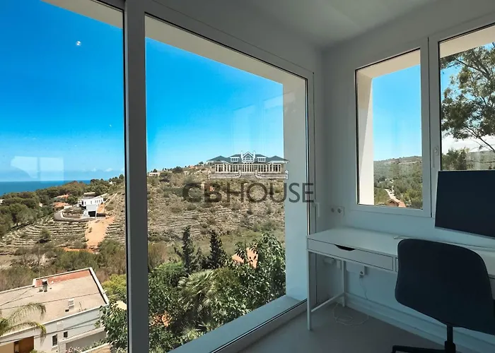 Zafiro 12 Pax, Pool, Sea Views, Rooftop